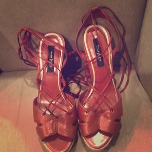 Saffron White House Black Market Wedge